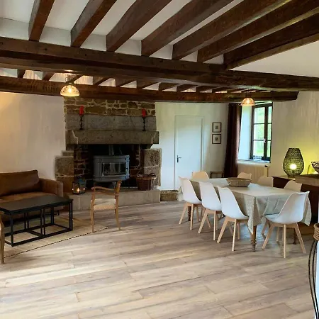 Maison De Charme à Joué-du-bois Avec Vue Sur Le Casa vacanze *